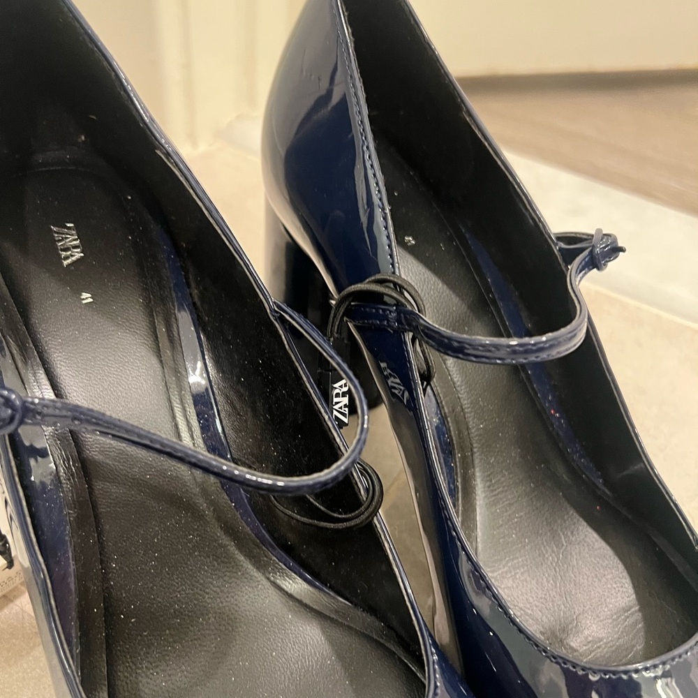 Zara Women's Dark Blue Patent Block Heels - Picture 4 of 6